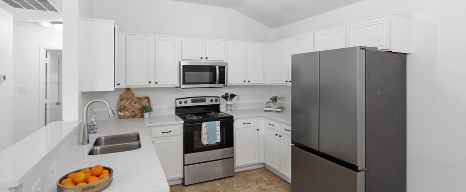 Crimnson Ct kitchen after